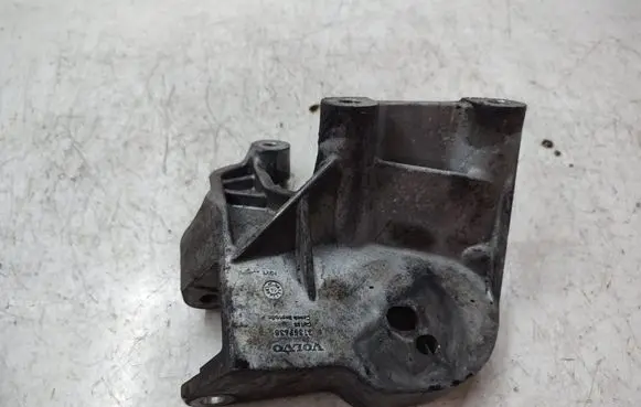 Volvo V40 Engine mounting bracket 31359638