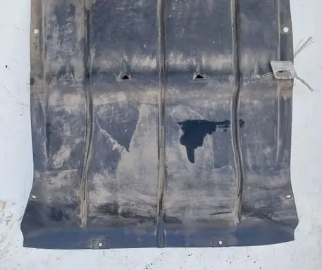 Iveco Daily 4th gen Engine splash shield/under tray 504080194 504080195
