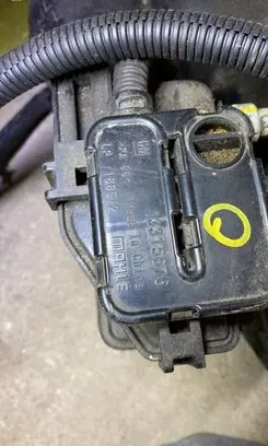 Chevrolet Cruze Fuel filter 13315676