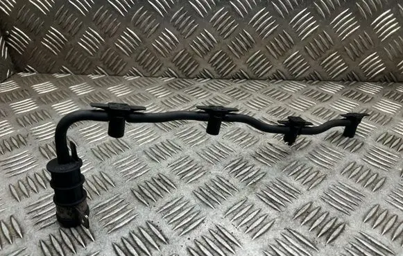 Opel Vivaro Fuel return line/hose 