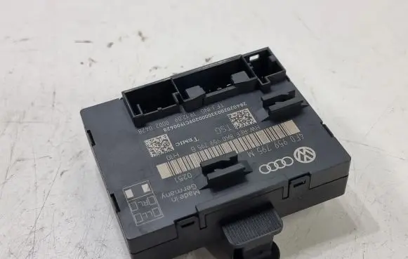 Audi A6 S6 C6 4F Door control unit/module 4F0959795M