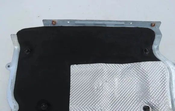 Volvo XC60 Heat shield in engine bay 31353774