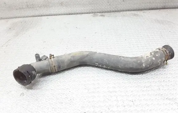 Volkswagen Polo III 6N 6N2 6NF Engine coolant pipe/hose