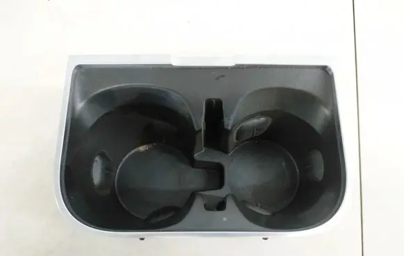 Jaguar I-Pace Cup holder j9d3045h62b