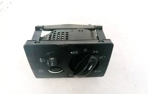 Ford Kuga I Light switch 7M5T13A024BA 04069750
