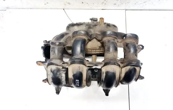 Ford Focus Intake manifold 4m5g9424ce