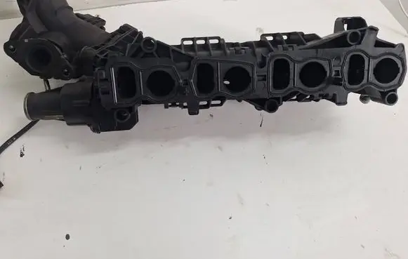 BMW 5 F10 F11 Intake manifold