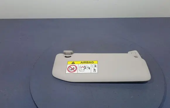 Sun visor