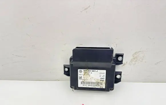 Volkswagen PASSAT B6 Hand brake control module 3C0907801J