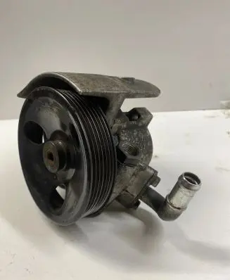 Chevrolet Captiva Power steering pump 3106B4