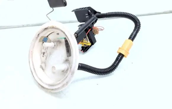 BMW 5 E60 E61 Fuel level sensor 6765849 0580303042