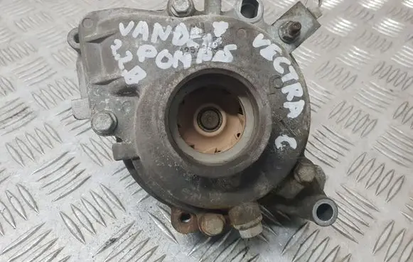 Opel Vectra C Water pump 12579494