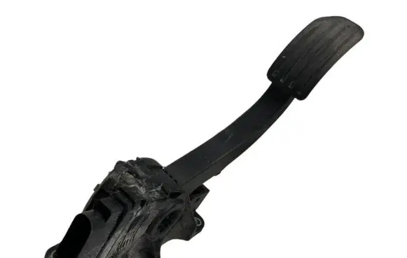 Volvo V70 Accelerator throttle pedal 6G929F836AD 6PV00922000