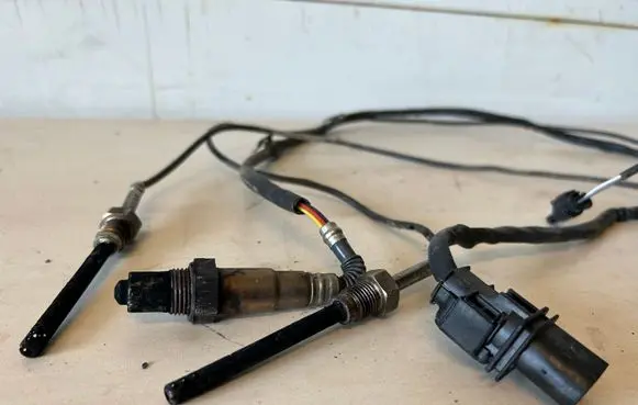 Mercedes-Benz E W211 Lambda probe sensor 1928404682 0035427218
