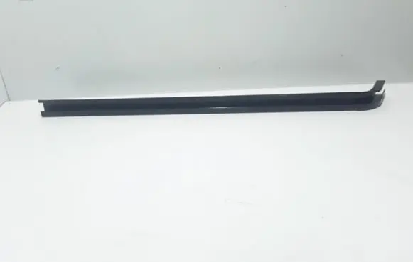 Opel Vivaro Sliding door middle roller runner 777610083R