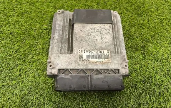 Audi Q7 4L Engine control unit/module 4L2910401B 4L0907401C 0281018301