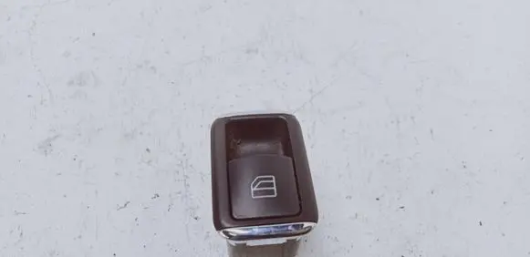 Mercedes-Benz C W204 Electric window control switch A2048707358