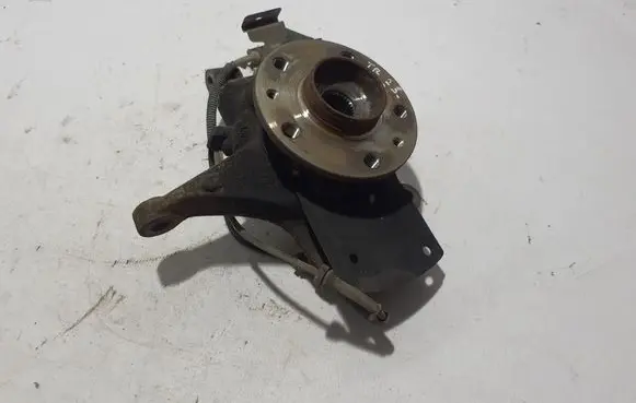 Renault Trafic III (X82) Front wheel hub 400144570R