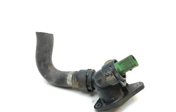 Audi A4 S4 B7 8E 8H Engine coolant pipe/hose 06B121133D