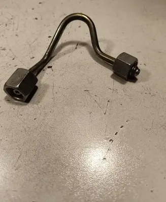 BMW 4 F32 F33 Fuel injector supply line/pipe 