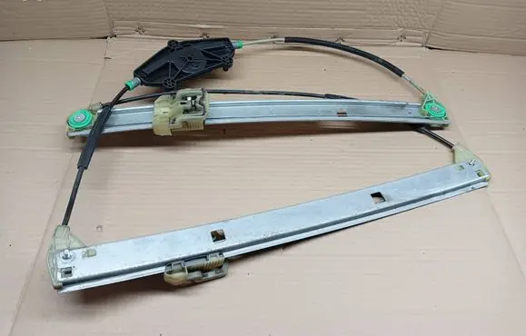 Audi Q5 SQ5 Front window lifting mechanism without motor 8R0837461D 1021966285111