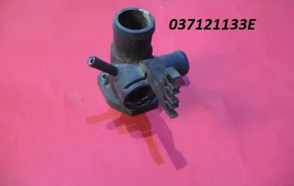 Seat Cordoba (6K) Engine coolant pipe/hose 037121133E
