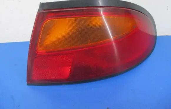 Mazda 323 F Rear/tail lights