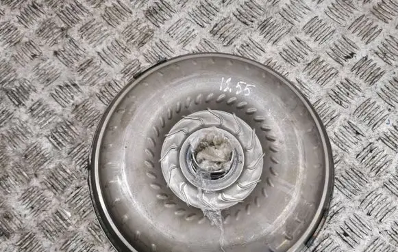 Land Rover Evoque II Torque converter 