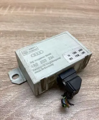 Audi A4 S4 B5 8D Immobilizer control unit/module 4A0953234 WithPlug
