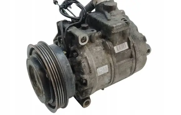 Volkswagen PASSAT B5.5 Air conditioning (A/C) compressor (pump) 8D0260808