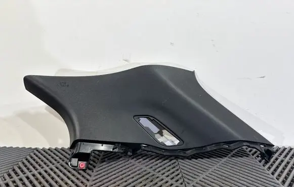 Lexus UX (C) pillar trim 6247076030