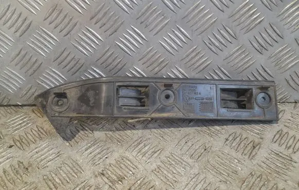 Volkswagen Golf IV Front bumper mounting bracket 1J0807183A