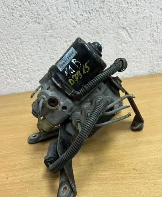 Jeep Cherokee III KJ ABS Pump 52008906 D7915