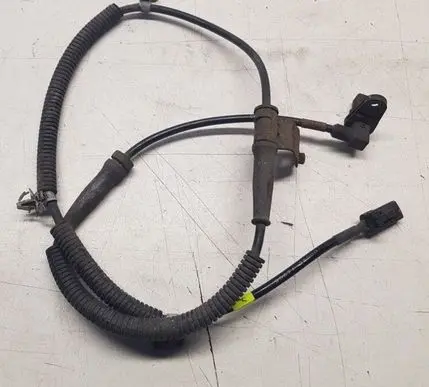 Hyundai Santa Fe ABS brake wheel speed sensor 956712B000