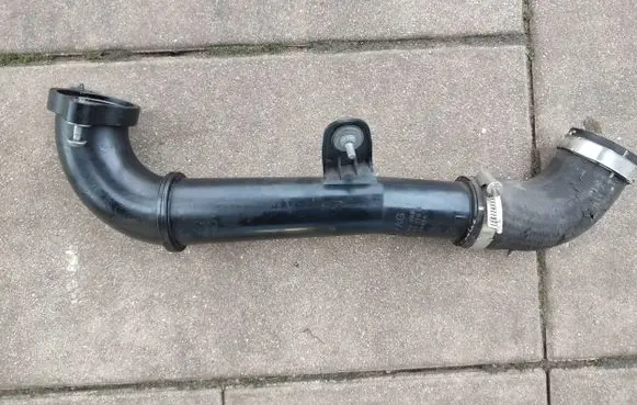 Audi A4 S4 B9 Intercooler hose/pipe 04L145770N