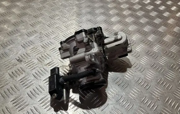 Land Rover Discovery Sport Throttle body valve G4D3-5H273-BB