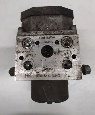 Audi A6 S6 C5 4B ABS Pump 8E0614111C 0265220411