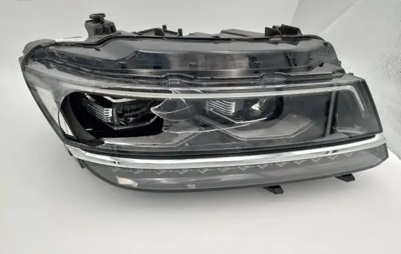 Volkswagen Tiguan Headlight/headlamp 5NB941082A 030110123600