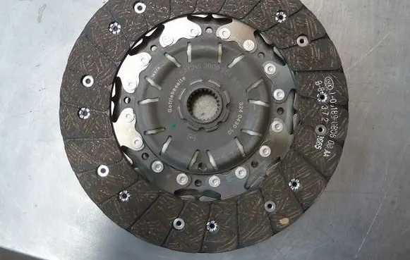 Ford Grand C-MAX Pressure plate 3000951866-OKS-T