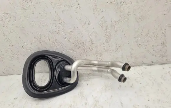 Volkswagen Touran I Coolant pipe/hose 1K0820751