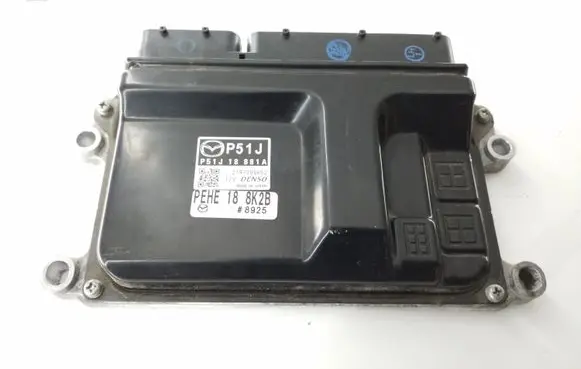 Mazda 3 II Engine control unit/module P51J18881A