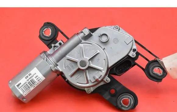 Seat Leon (5F) Rear window wiper motor 5F4955711