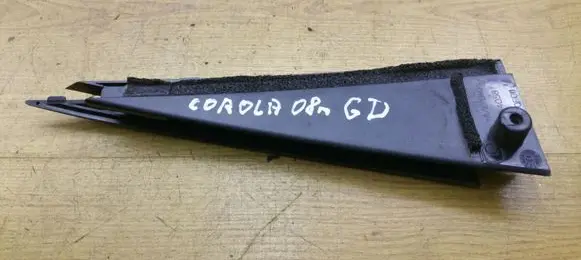 Toyota Corolla Verso AR10 Rear door glass trim molding 674870F011