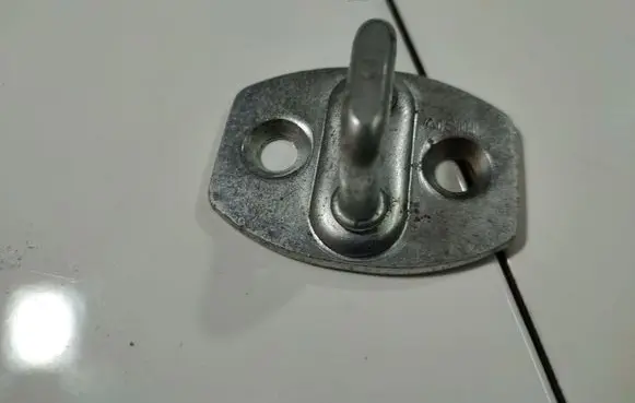 Toyota Yaris Front door lock loop/hook striker 