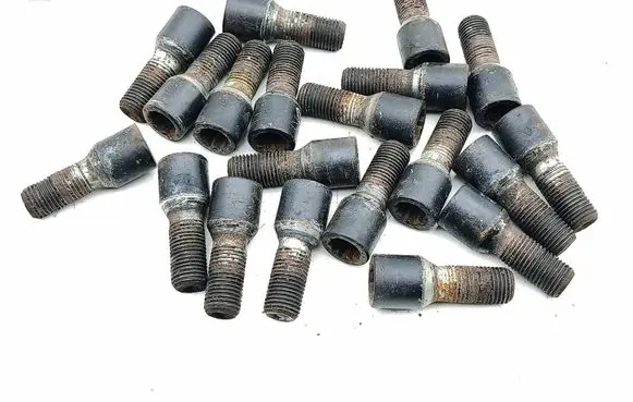 Porsche 911 996 Nuts/bolts 