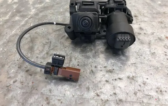 Mercedes-Benz S W222 Front bumper camera A2227500700BILI A2227500700