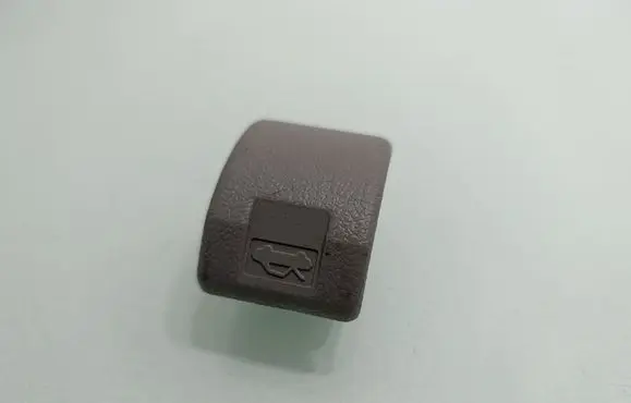 Mitsubishi Grandis Engine bonnet (hood) release handle 