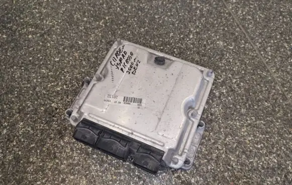 Citroen Xsara Picasso Engine control unit/module 0281010595 9642014980