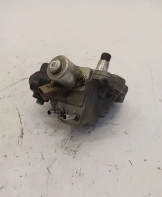 Volkswagen Polo V 6R Fuel injection high pressure pump