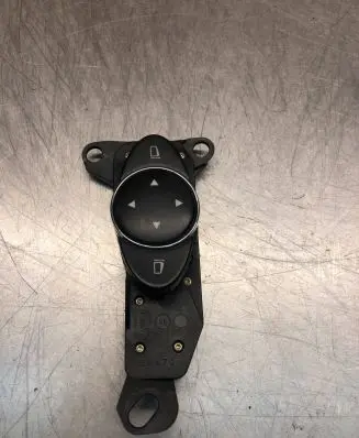 Mercedes-Benz E W211 Wing mirror switch 2118208310